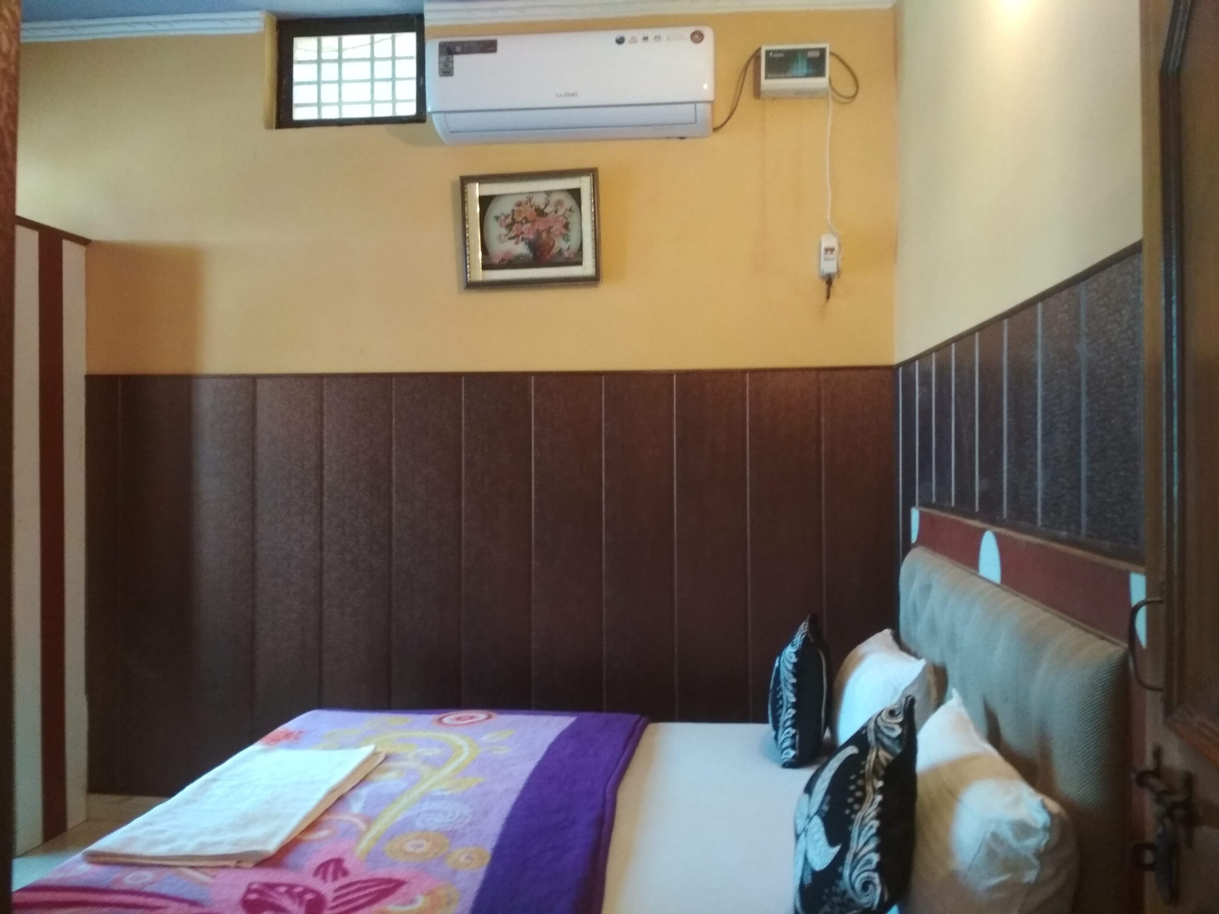 Hotels in Jollygrant Dehradun